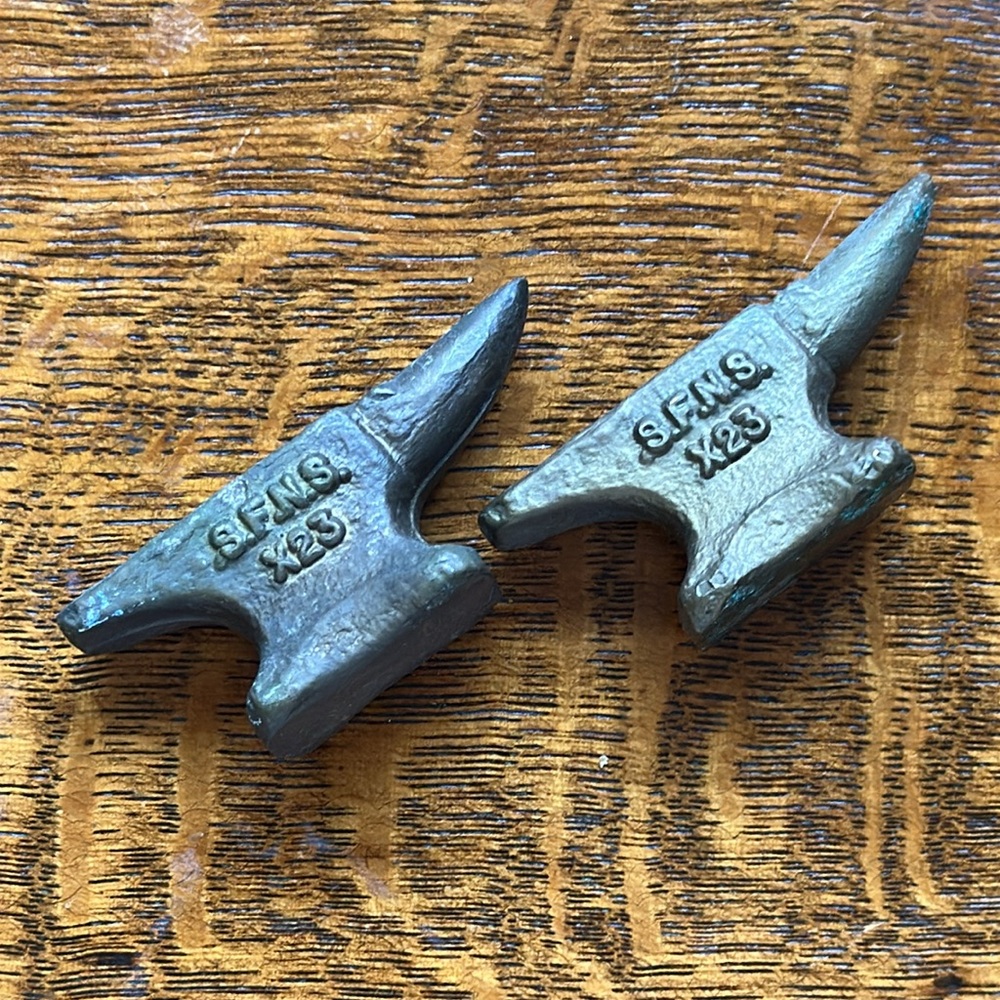 Vintage COLLECTIBLE BRASS MINI ANVIL, SFNS X 23 -( SAN FRANCISCO NAVAL STATION)